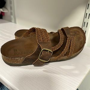 White Mountain, leather, size 8.5 women’s